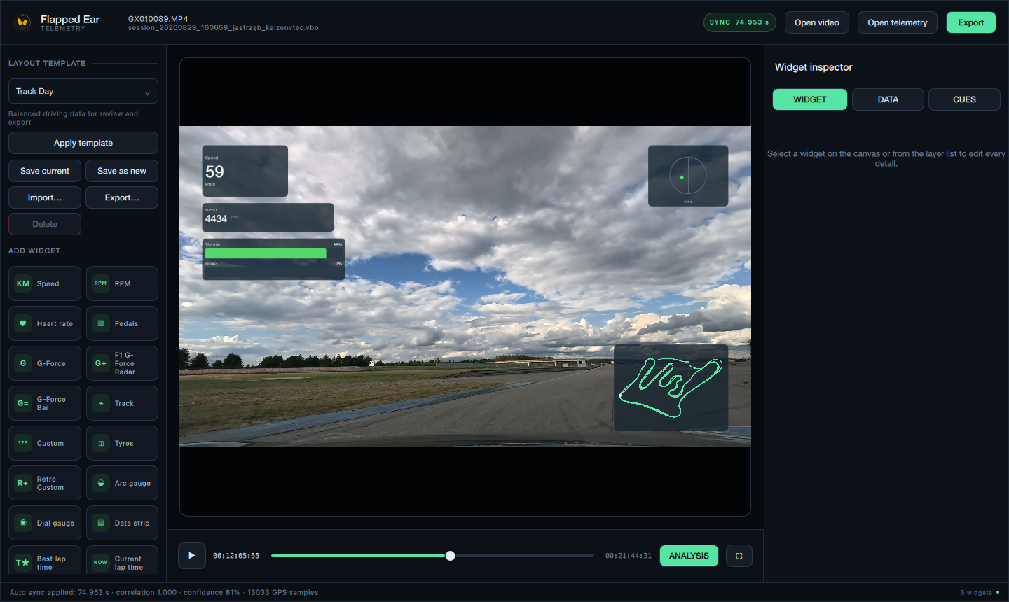 Editor after Auto Sync, with the SYNC badge in the header and the result in the status bar